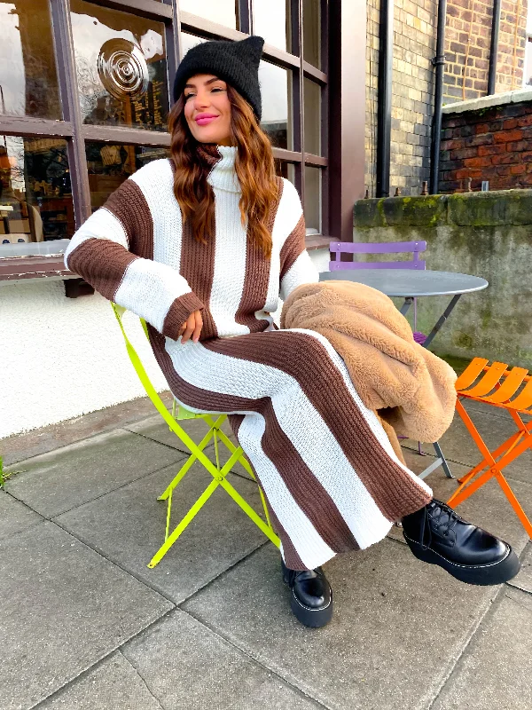 Your Roll Model - Chocolate White Knitted Midi Dress